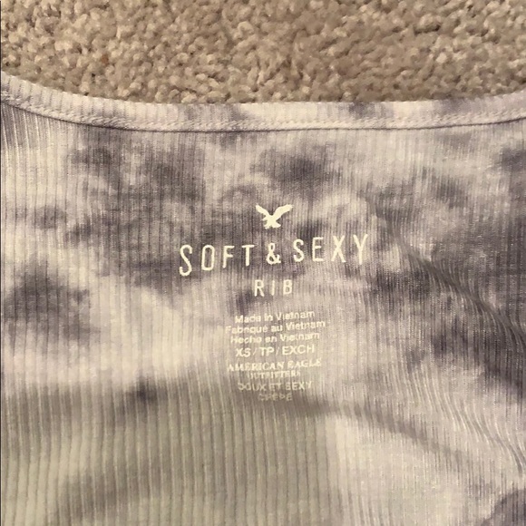 Getting rid of some clothes before college - Picture 3 of 3